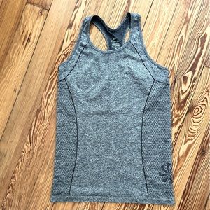 Nike Women’s Element Tank Heather Grey Medium Athletic
